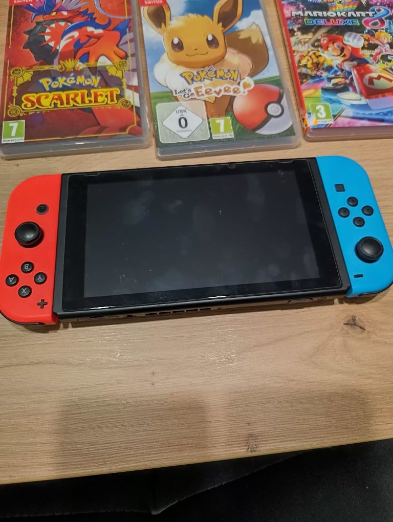 Nintendo Switch z 2023r w bardzo dobrym stanie