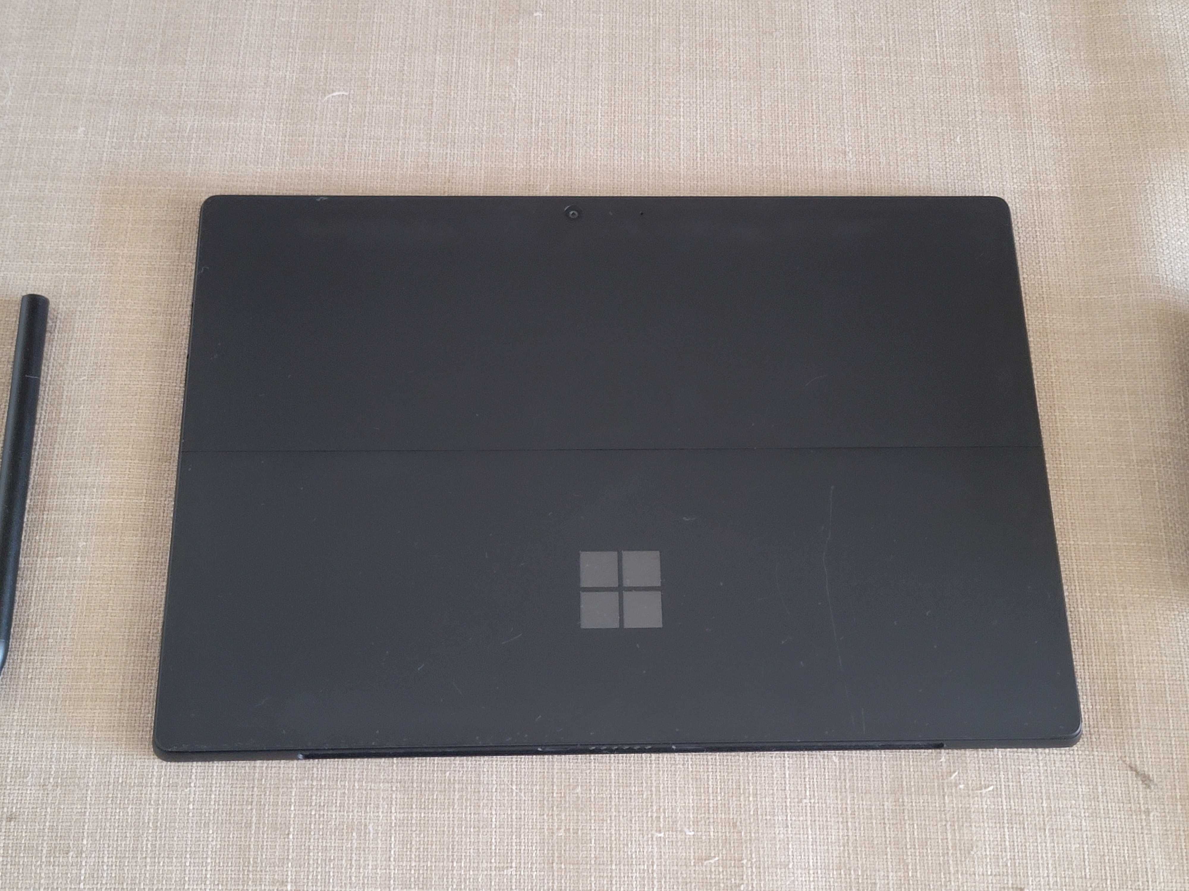 Surface Pro 6 – Intel i7 | 16GB RAM | 512GB SSD | Teclado PT-PT | Pen
