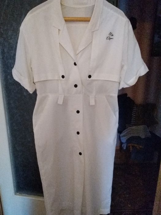 Платье.         .