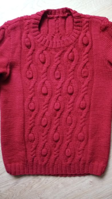 Sweter ręcznie robiony