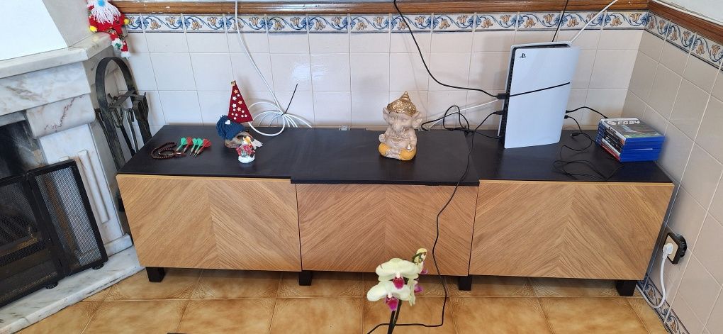 Móvel de sala castanho