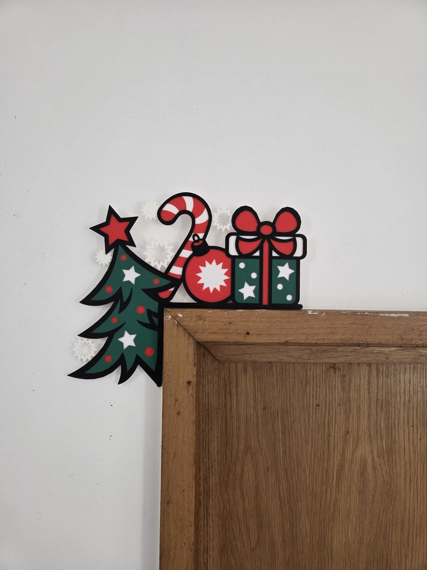 Canto de porta de natal árvores e presentes