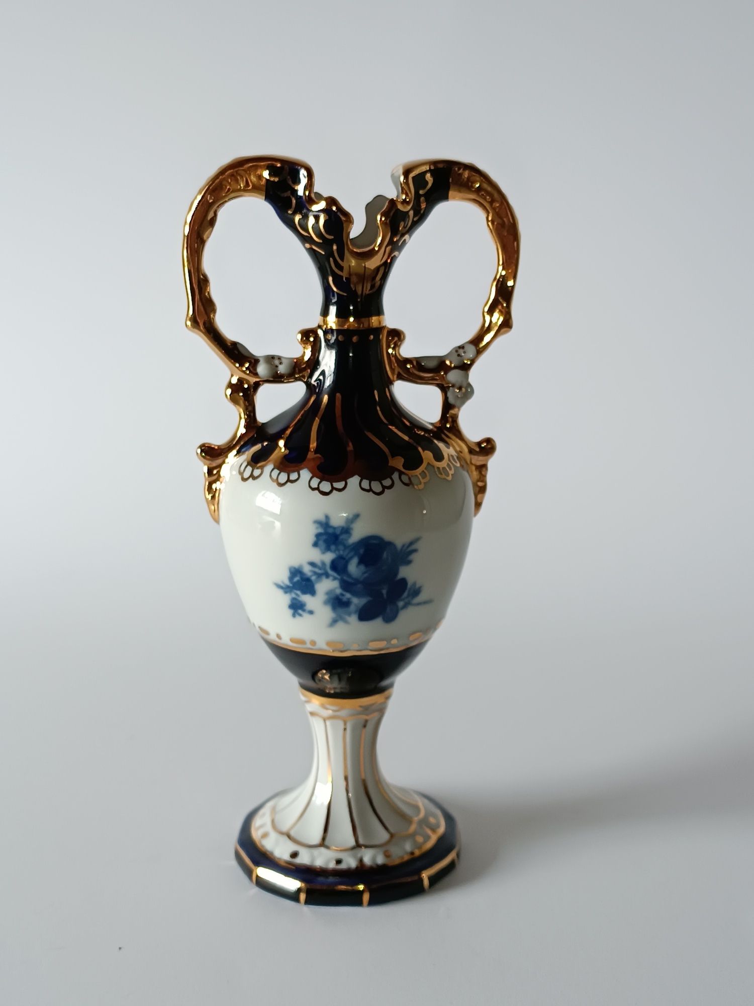 Royal Dux porcelana. Wazon amfora kobaltowa
