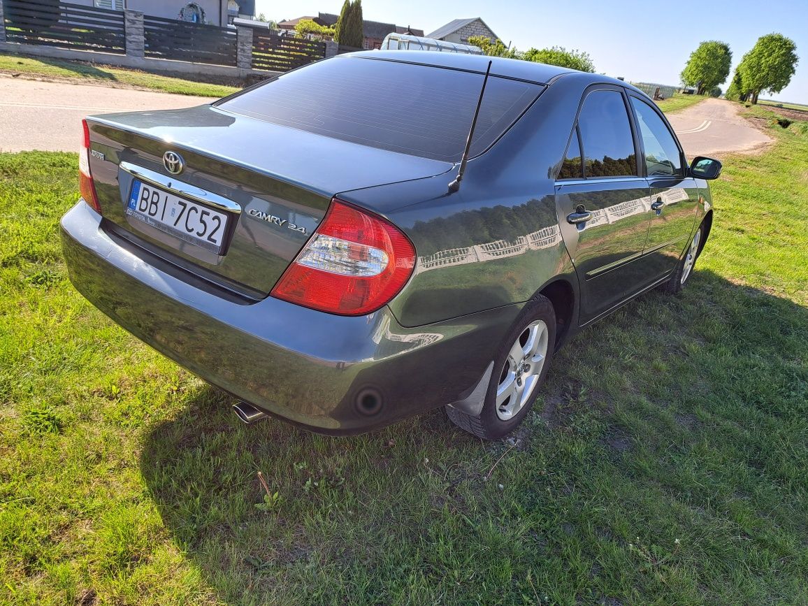 Toyota Camry 2.4 benzyna 2002r