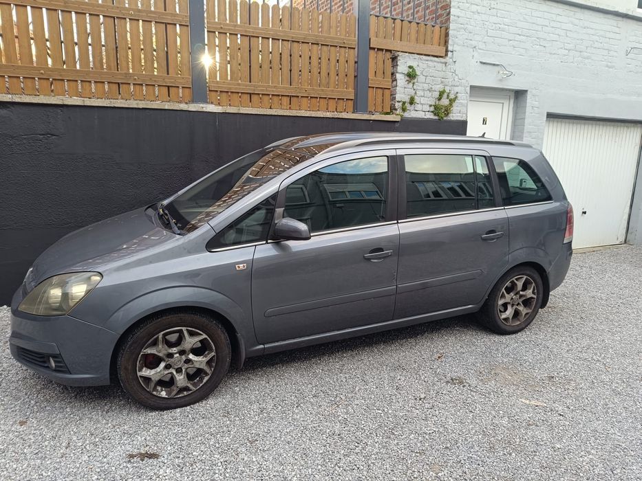 Zafira 2005 em perfeito funcionamento