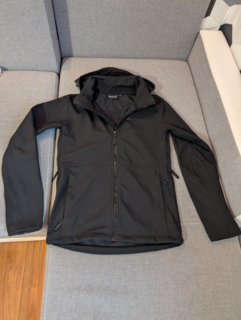 Męska kurtka softshell Merom Alpine Pro w stanie idealnym. Rozmiar XS
