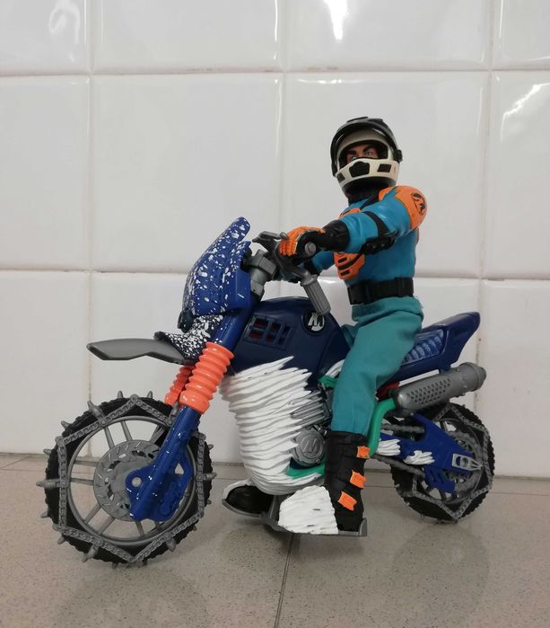 Action Man Polar Mission, boneco e mota, pouco uso, imperdível