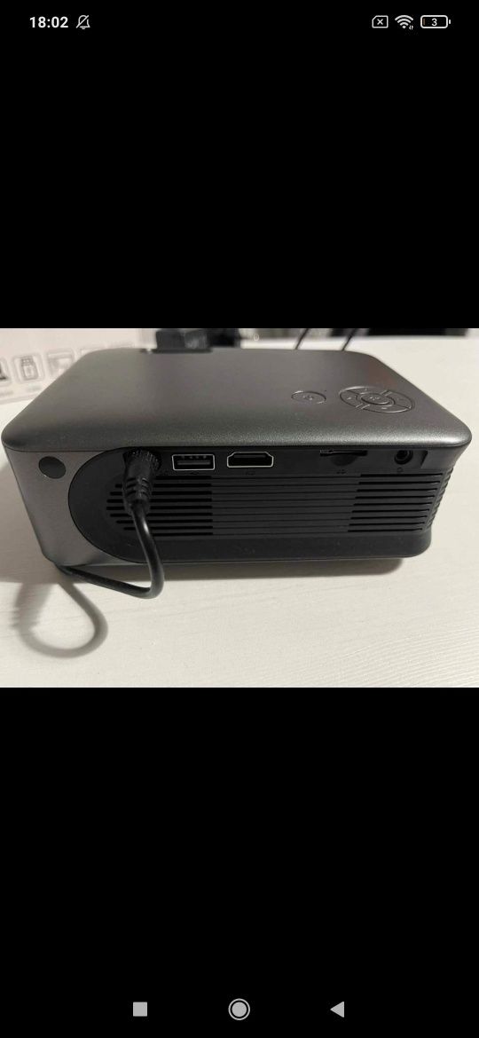 Projektor multimedialny A30C z funkcją Bluetooth + pilot
