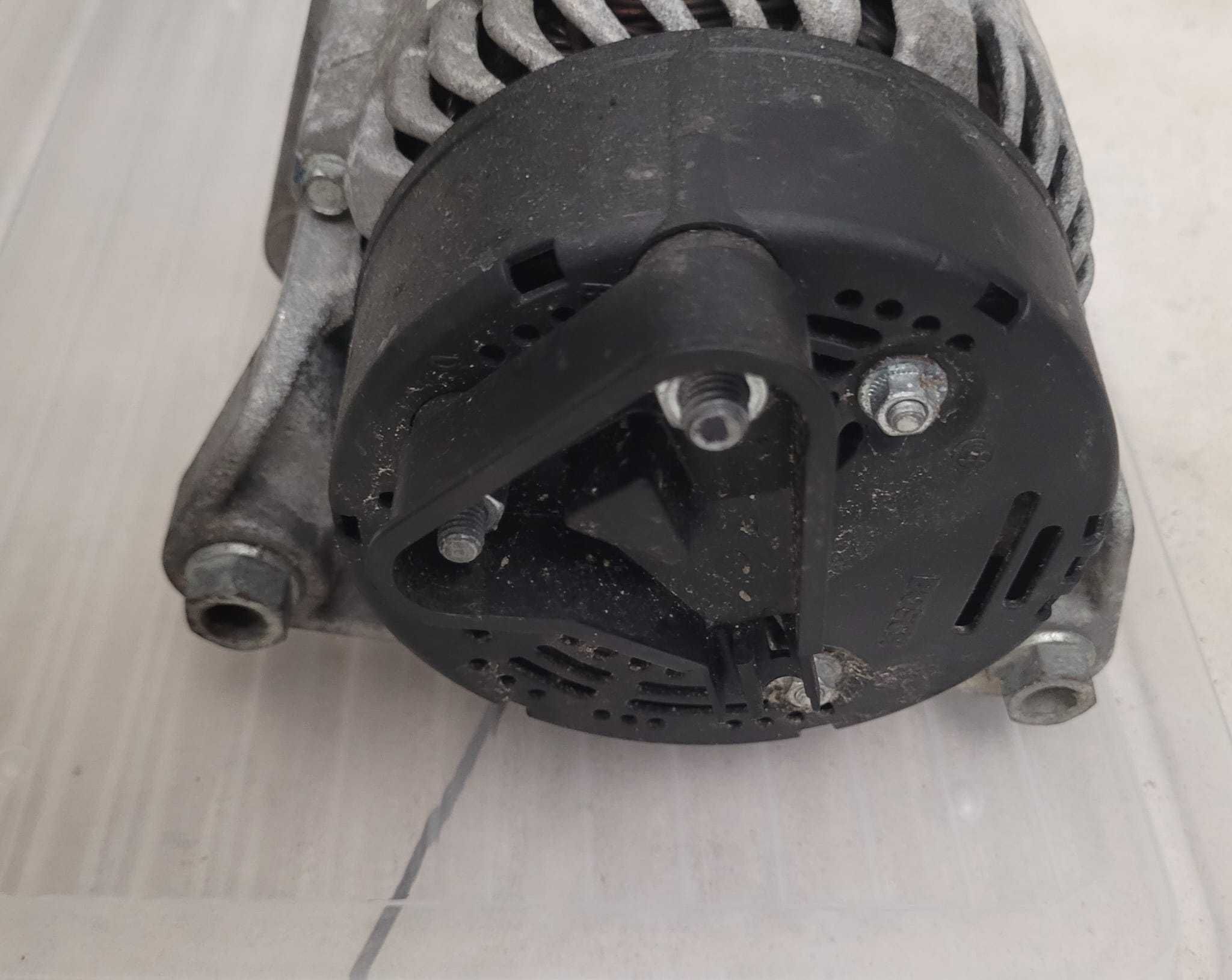 alternator bmw z3 e36 m44b19 is stan bdb bosch