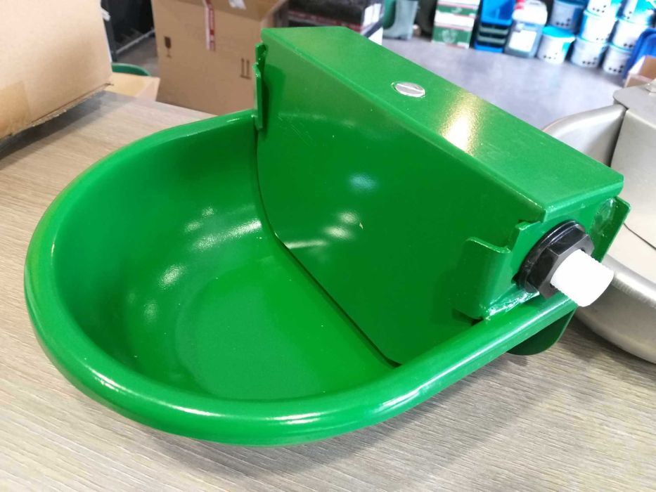 Poidło z zaworem pływakowym miskowe_ bydło, konie, owce i kozy