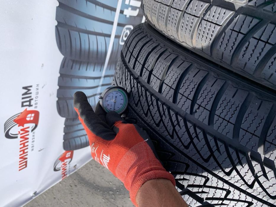 Шини 225/45 R17 пара Goodyear зима 2022р 7,8/8мм