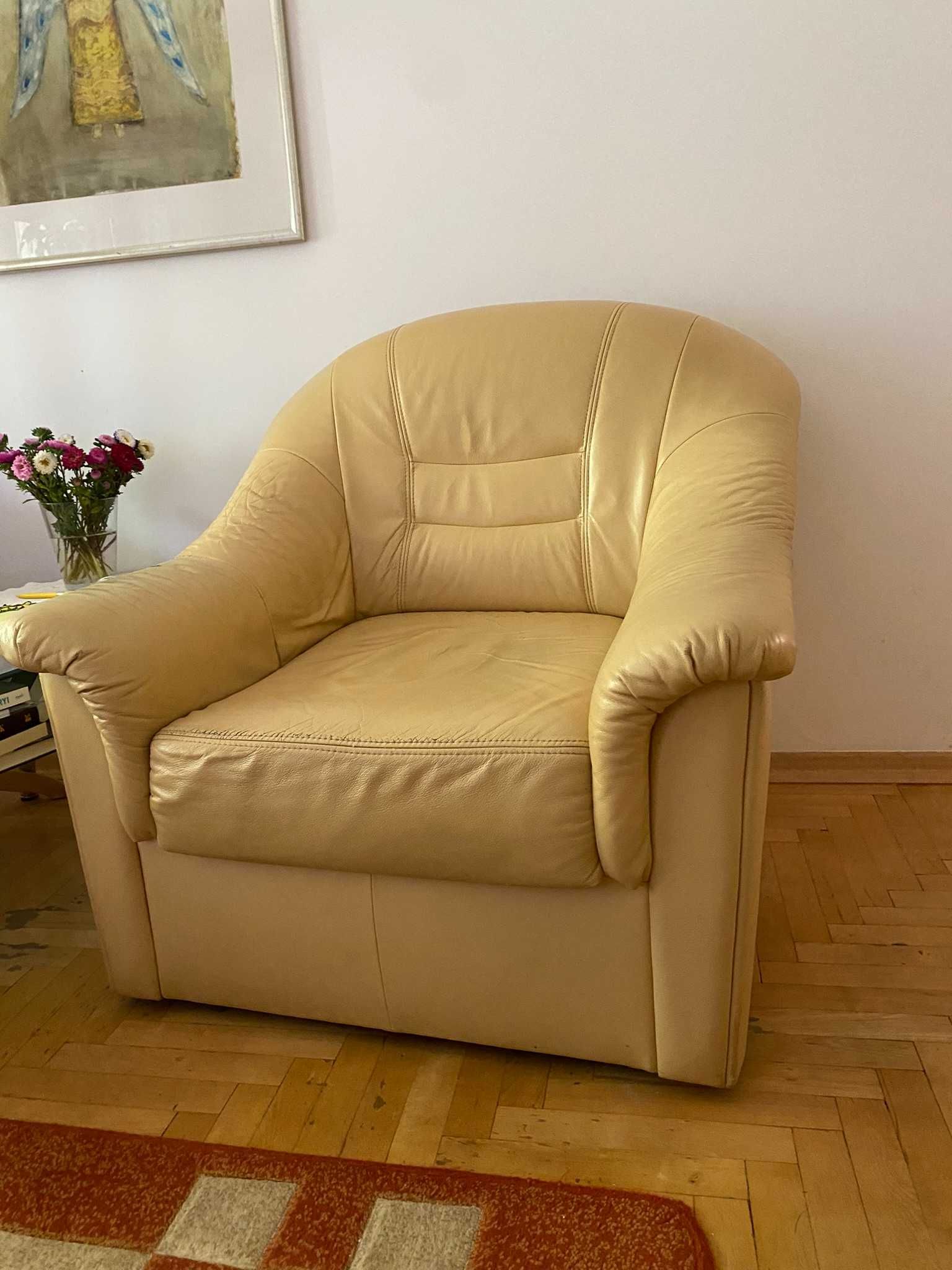 Zestaw skórzanych mebli wypoczynkowych