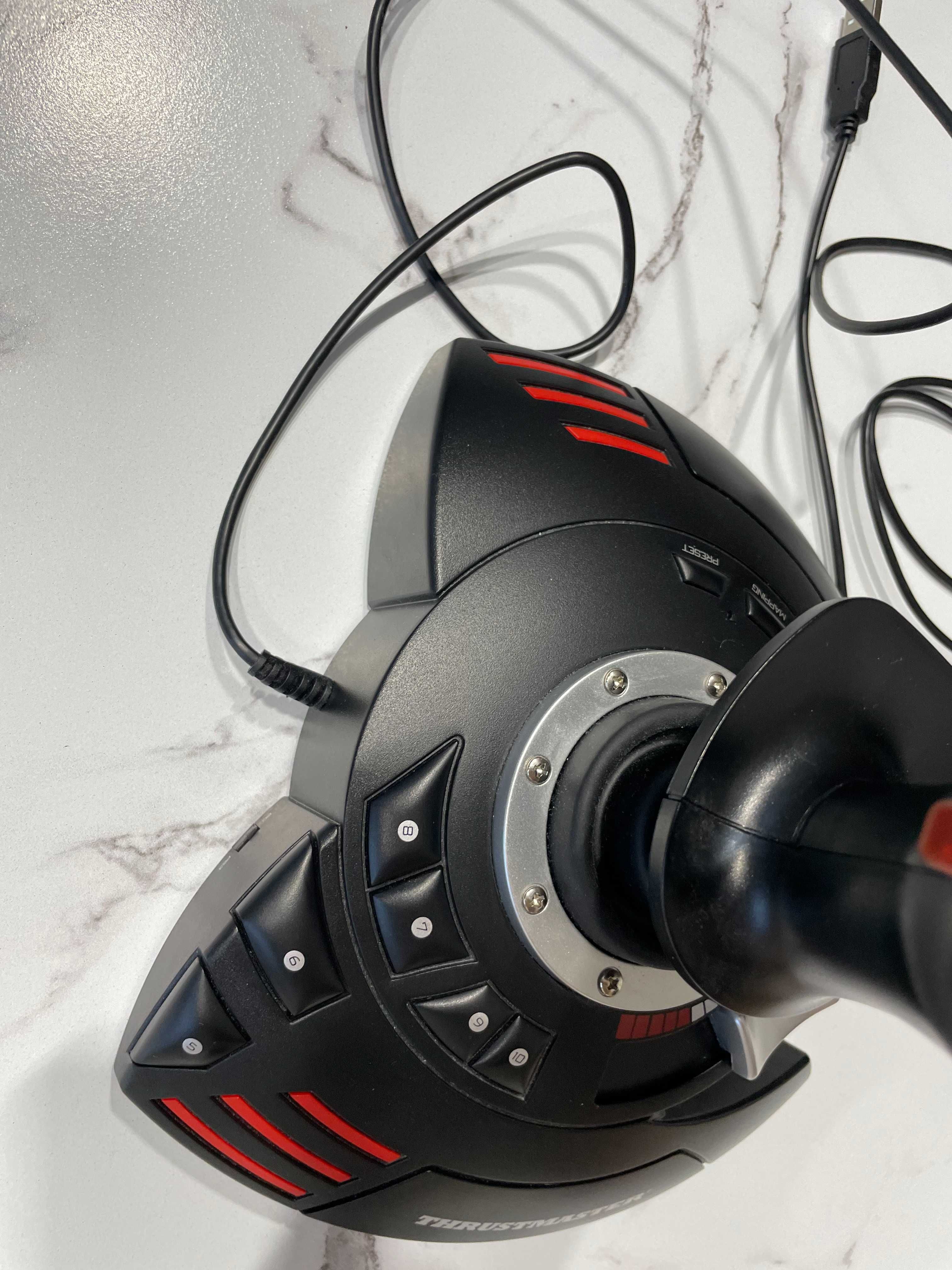 Thrustmaster T-Flight Stick X – stan bardzo dobry, mało używany