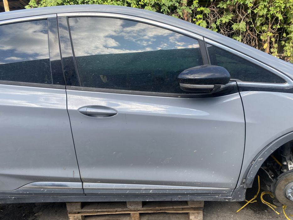 Двері Chevrolet bolt EV 17-23 двери дверь дверка Розборка Разборка