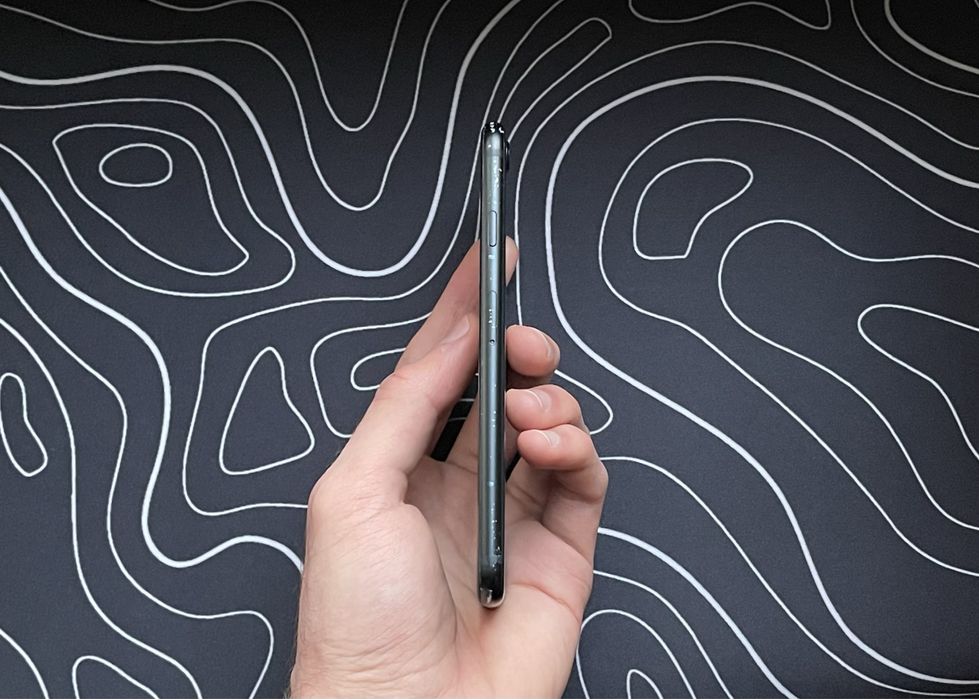 Дешевый - iPhone SE 2022 - 128 гб - NEVERLOCK - 100% АКБ - MIDNIGHT