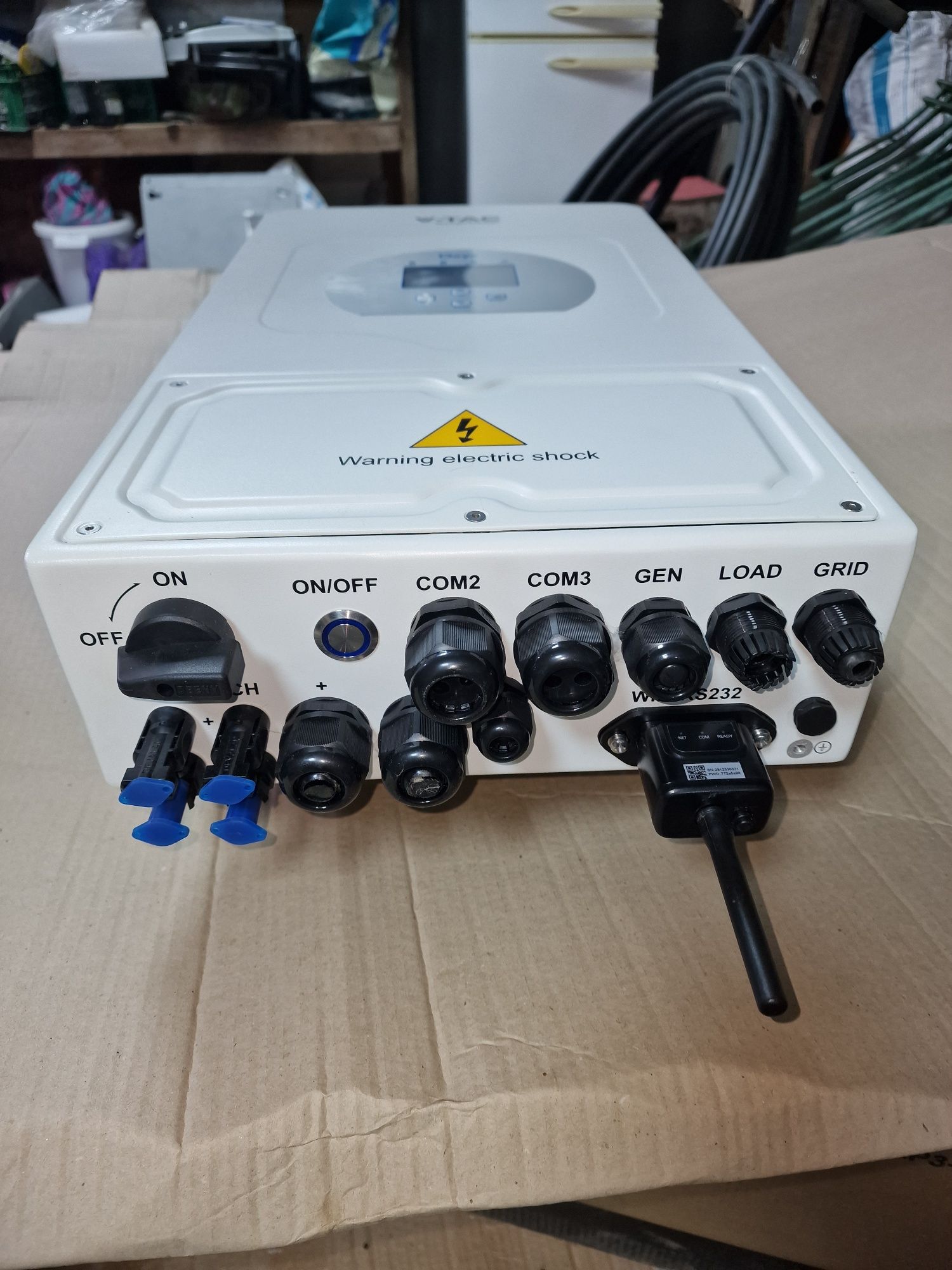 Deye SUN-6K – гібридний однофазний інвертор на 6 кВт