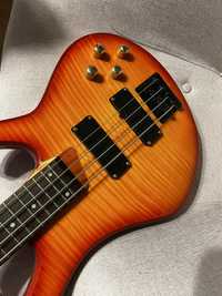 Gitara Basowa Peavey International Series 4