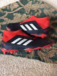 Копочки футбольные Adidas Predator в оригинале в идеале 34 размер