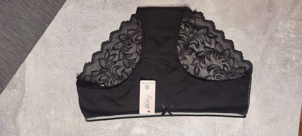 Figi nowe z metką koronka XS S