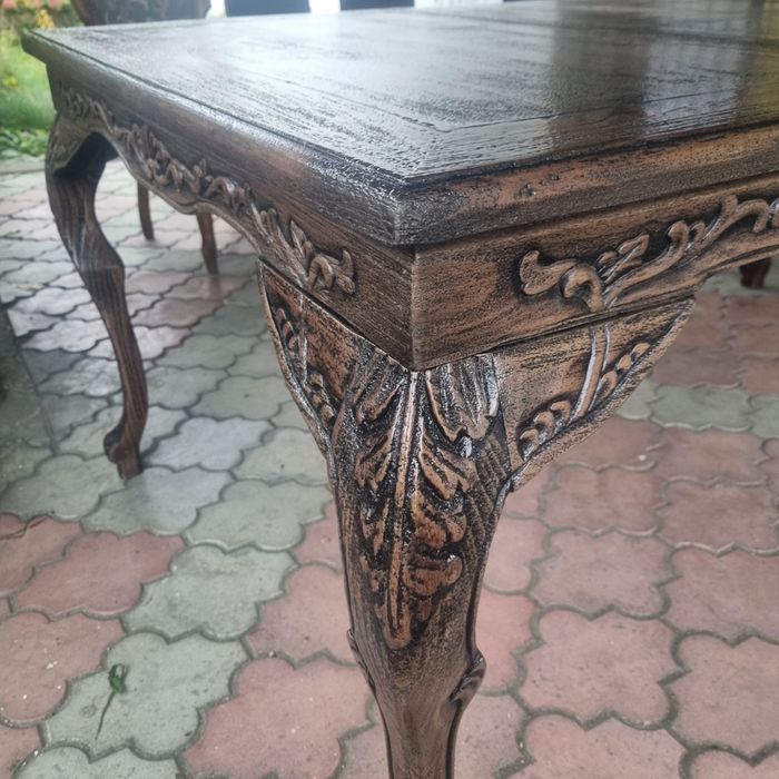 Stylowy Stół Barokowy