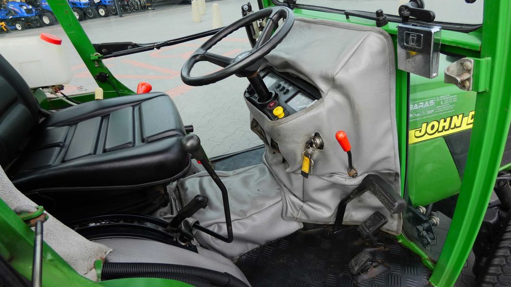 Traktor John Deere 4100 4x4 (160507.4) - Baras