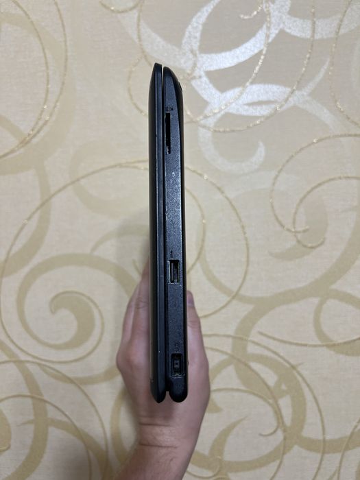 Ноутбук Lenovo ThinkPad 11e Потужний, стильний і мобільний.