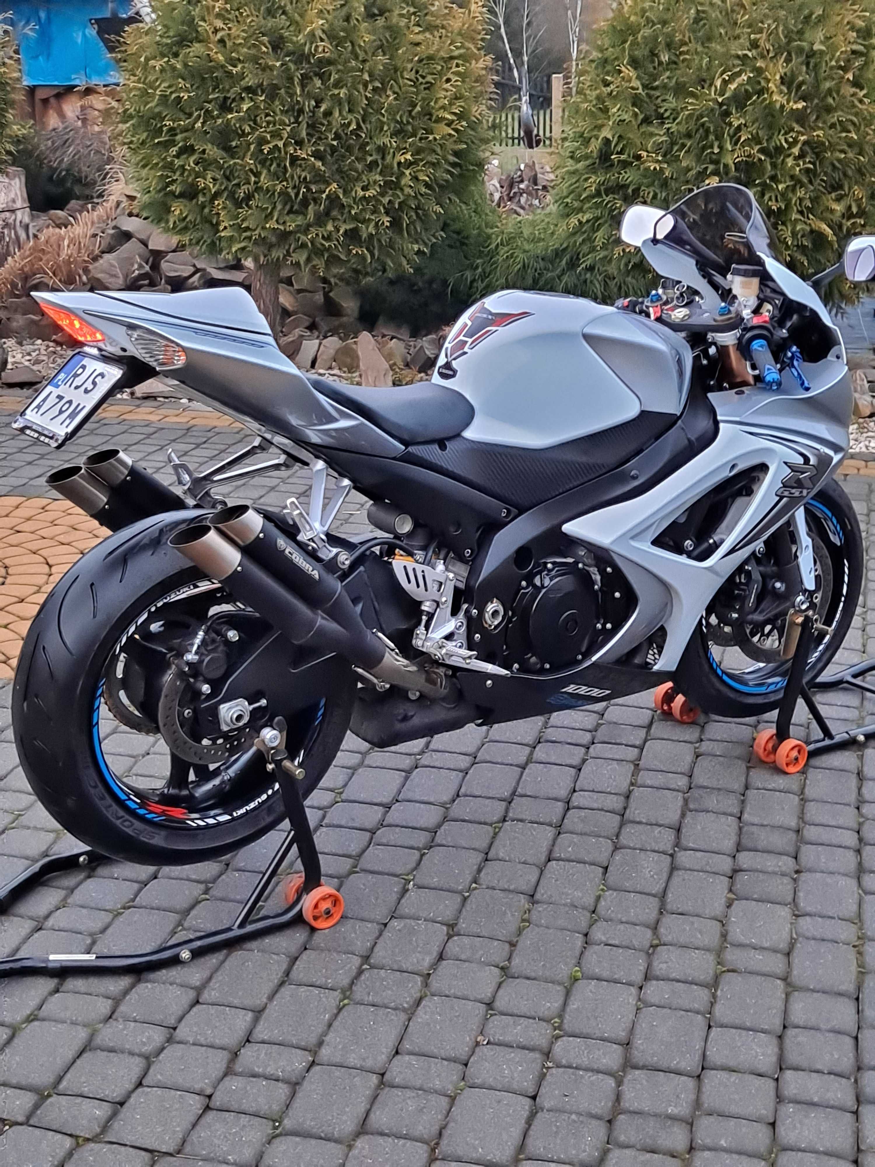 Sliczny gsxr 1000k8 niski przebieg ideal