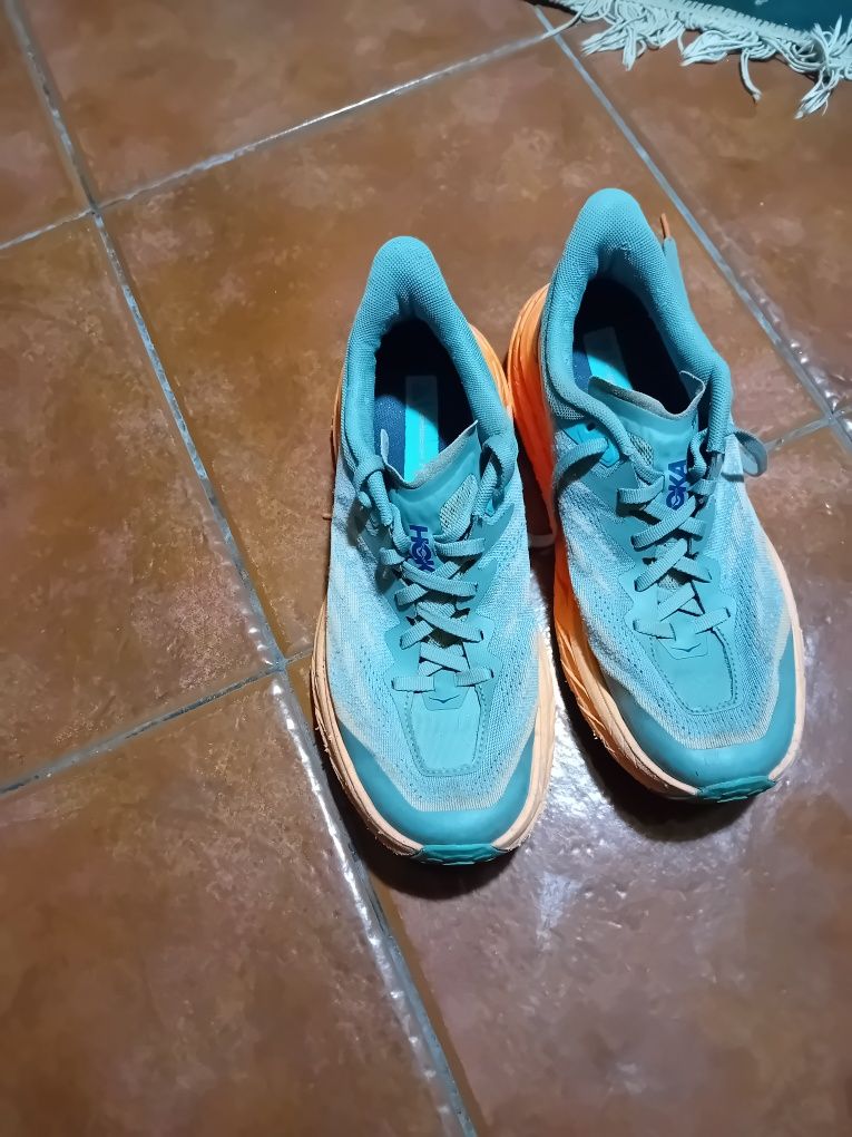 Hoka speedgoat 5(NR 42)
