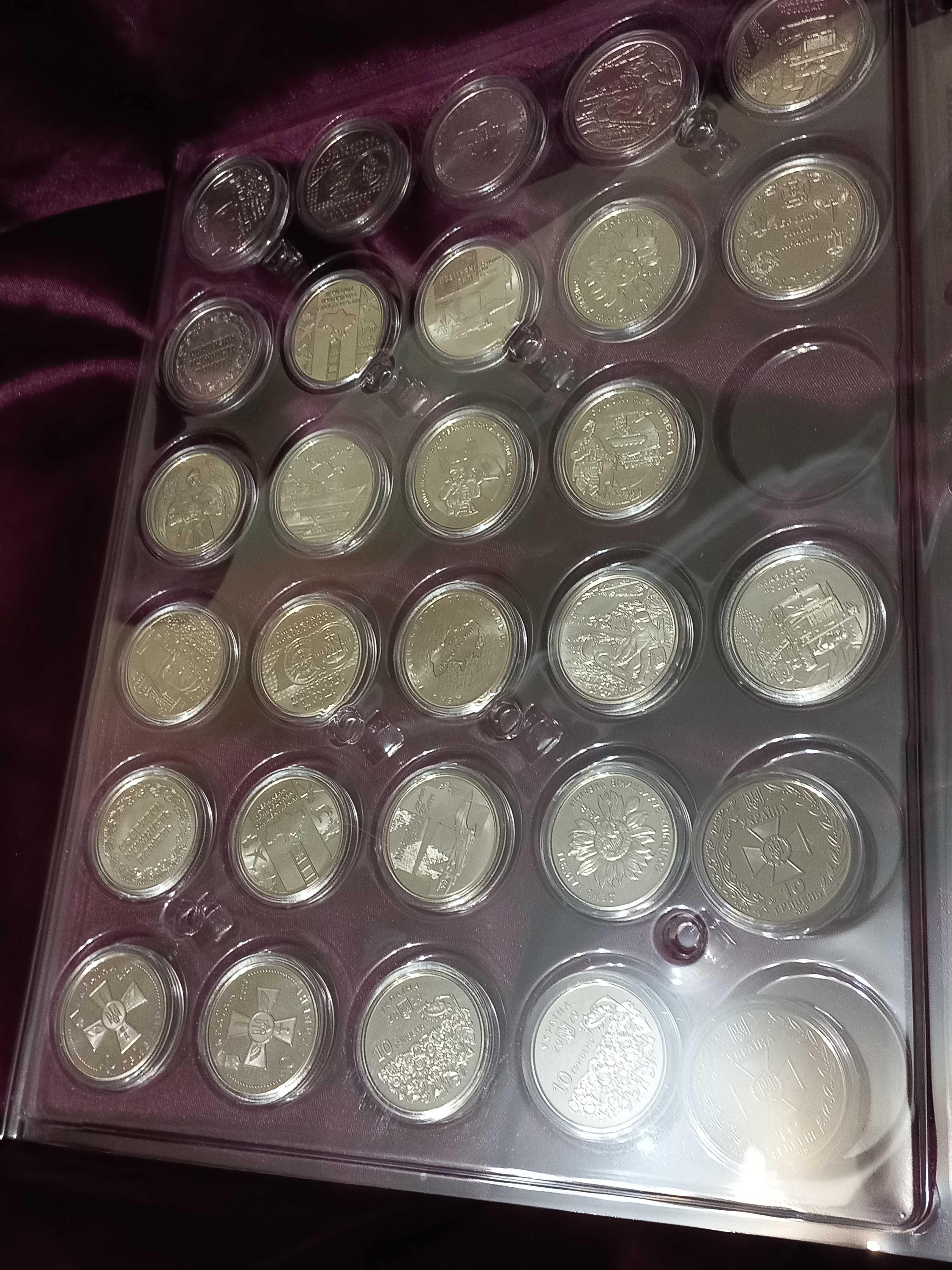 Монеты 10 гривен из цинка (2018-2022 г.г.) в планшете или буклете.
