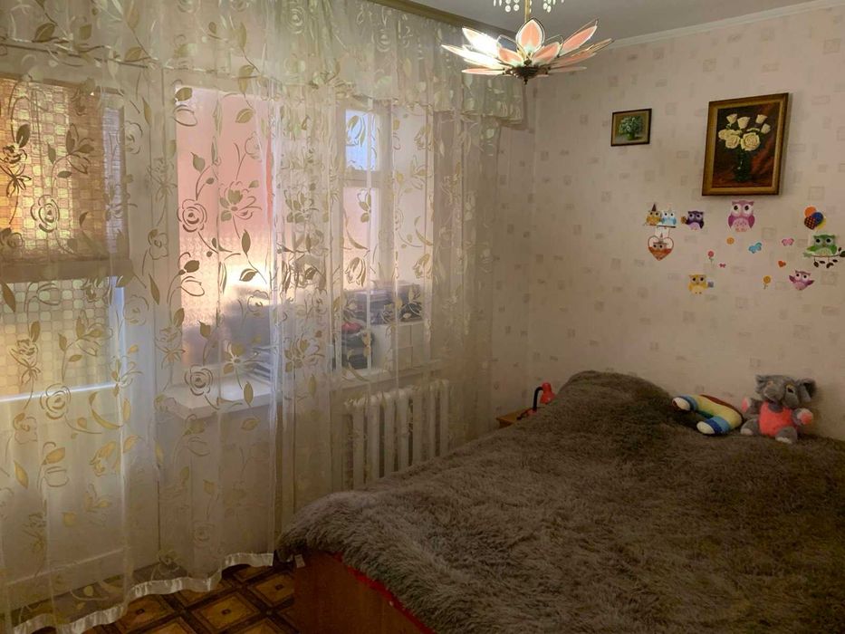 Продам велику 2 кімн. квартиру з ремонтом в місті Христинівка