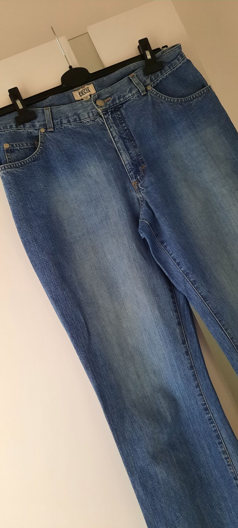 Spodnie jeans Cecil 33