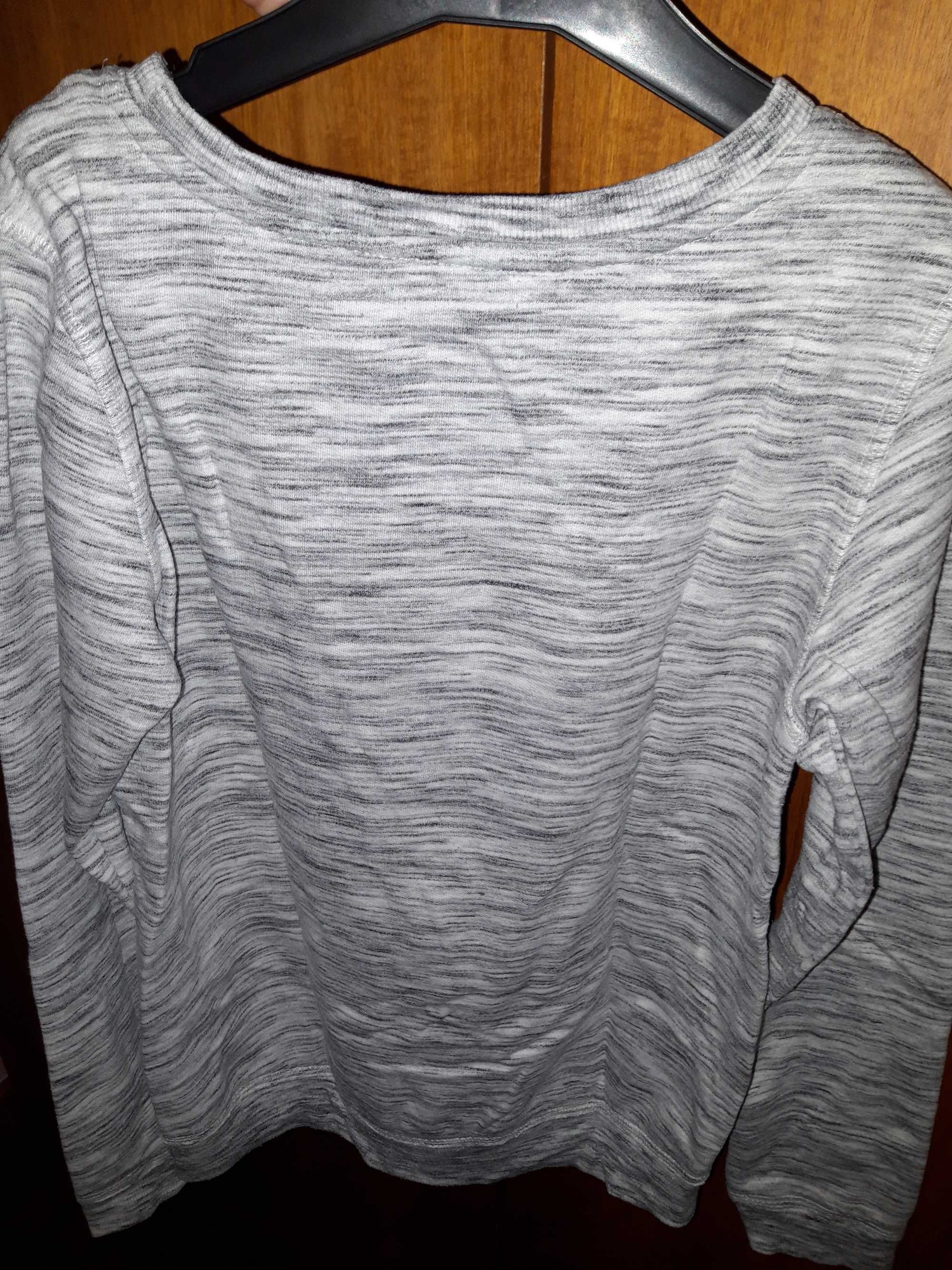 Sweater cinzenta H&M, 10/12 perfeitas condições e gira