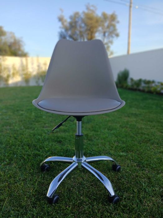 Cadeira de Escritório Cinza