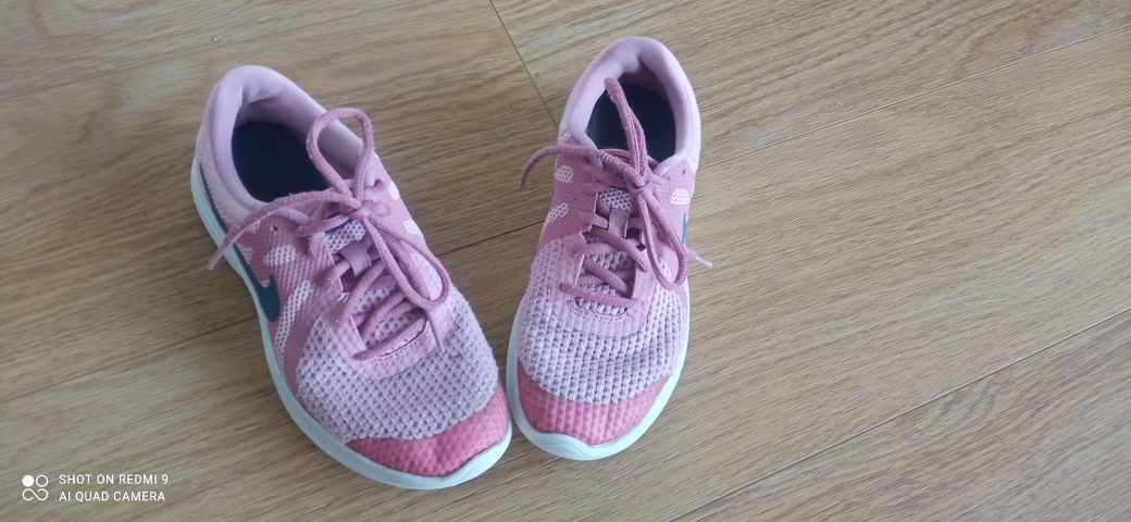 Buty sportowe, Nike rozm. 36