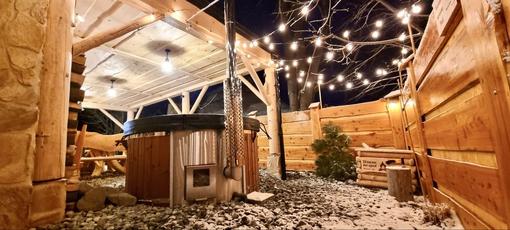 Piękna widokowa Chata w górach. Do 10 osób. Balia z jacuzzi.
