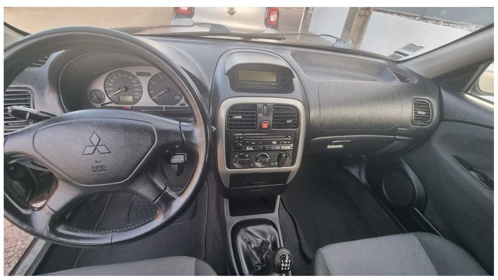 Mitsubishi Carisma 1.9 Diesel 2004