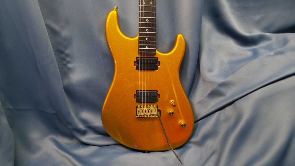 Gitara Elektryczna SuperStrat Henry's Fury Gold