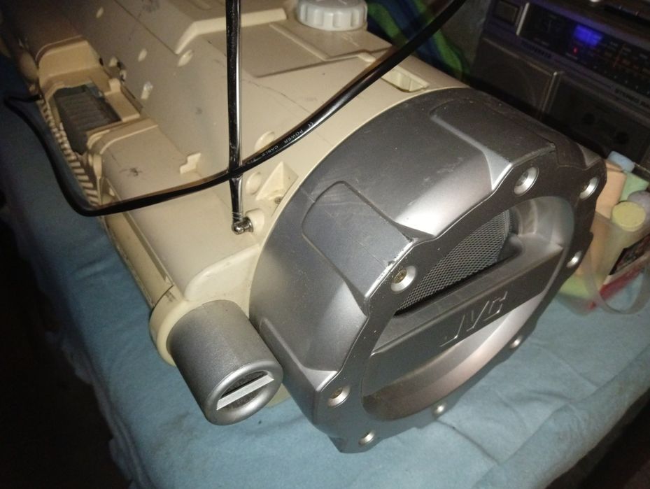Boombox JVC RV-NB10W