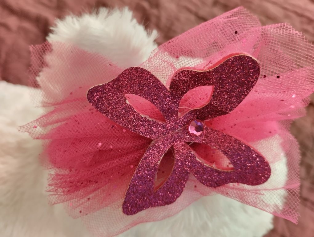 Opaska na włosy różowa z brokatowyn motylkiem