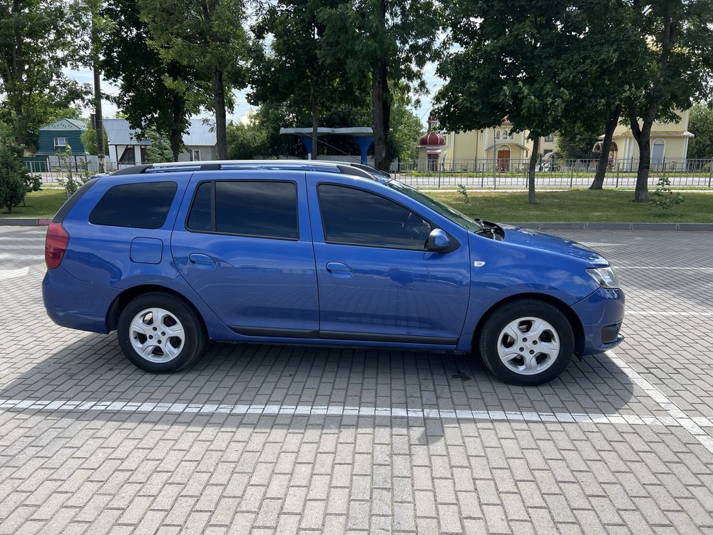 Дача Логан 2014 рік