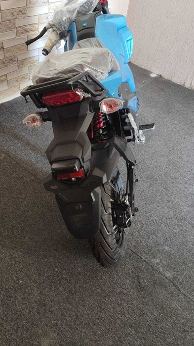Электромотоцикл M20, 2000 W, 72V20Ah blue запас хода 45км.