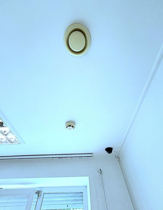 Фасад. Площа S= 60 m2. Салон.