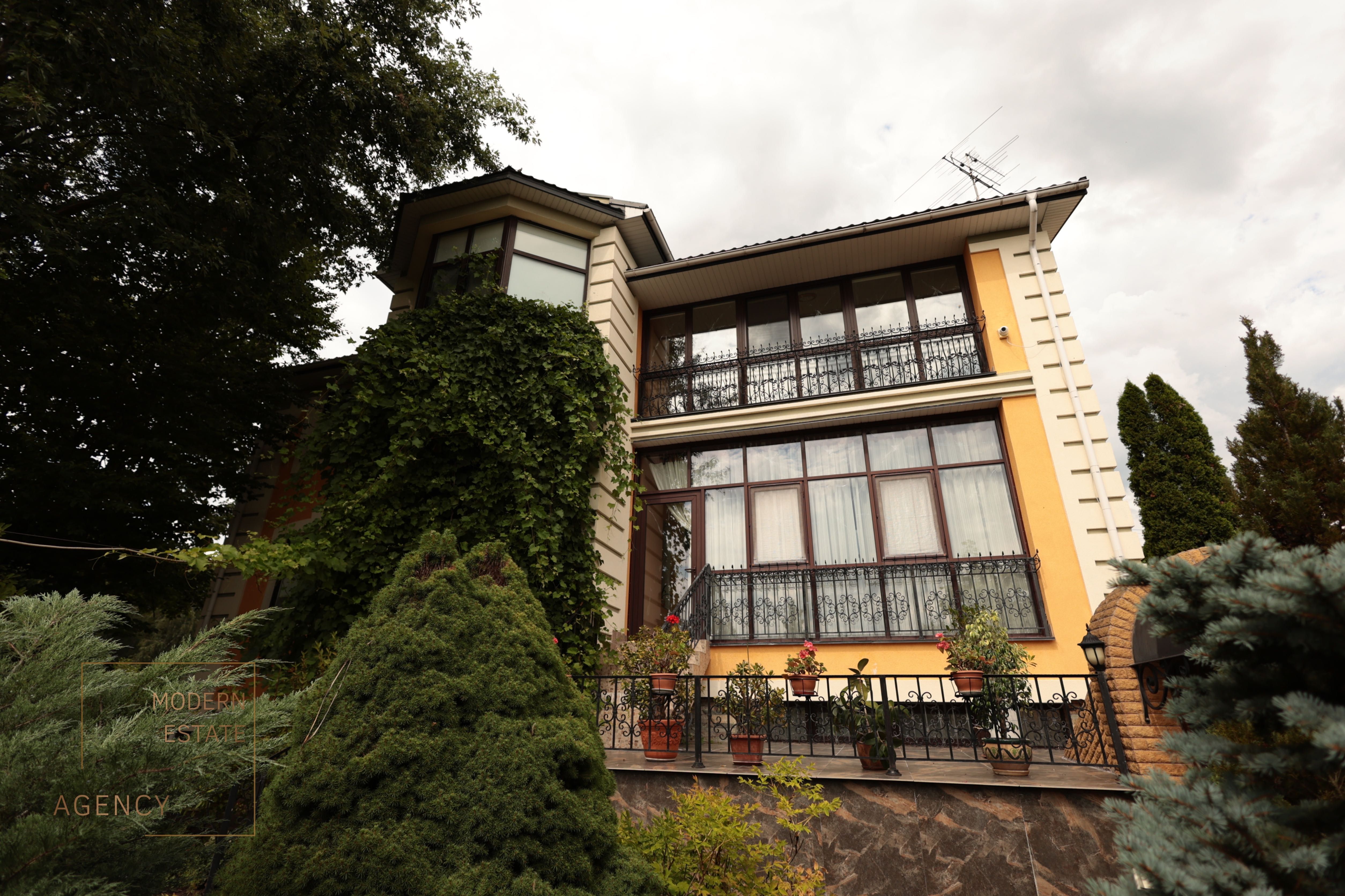 Продаж затишний будинок|Басейн| Ділянка 25 соток| c.Бобриця