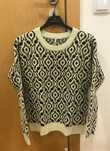Camisola Padrão Preto e Dourado S/M