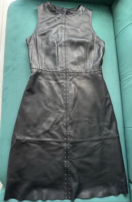 Шкіряна сукня бренду Massimo Dutti, чорного кольору