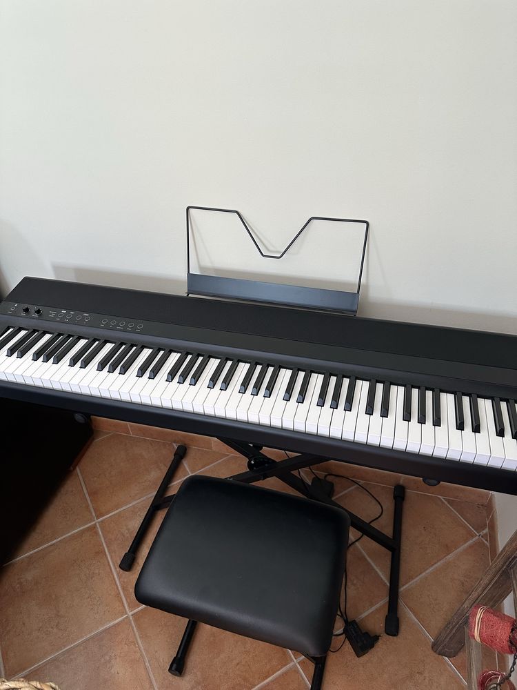 Piano eletronico Thoman Dp28 Plus + Suporte