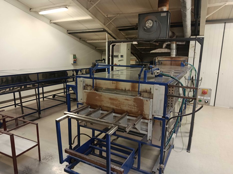 Piec tunelowy elektryczny do metalizacji Piroliza