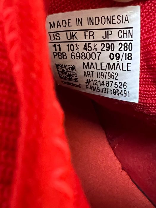 Сороконожки Adidas оригінал 45,5 розміру