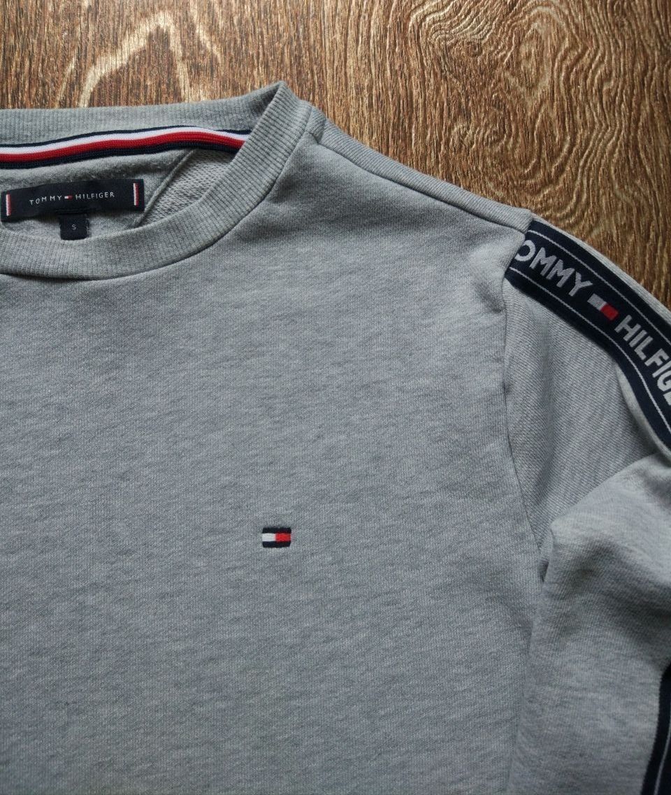 Мужской свитшот худи лонгслив футболка Tommy Hilfiger размер S