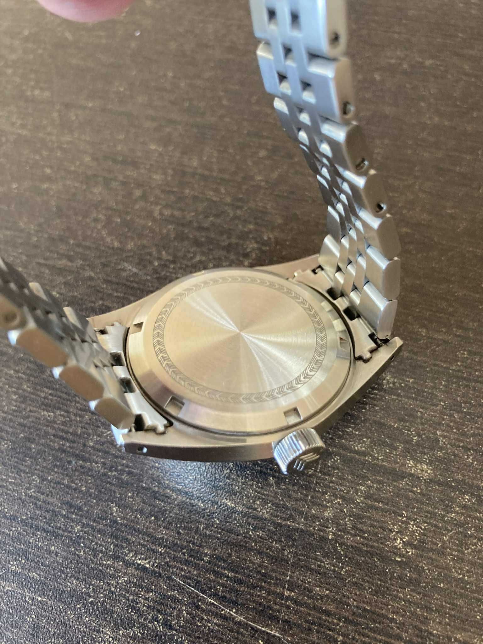 Relógio Lorier Astra 36mm